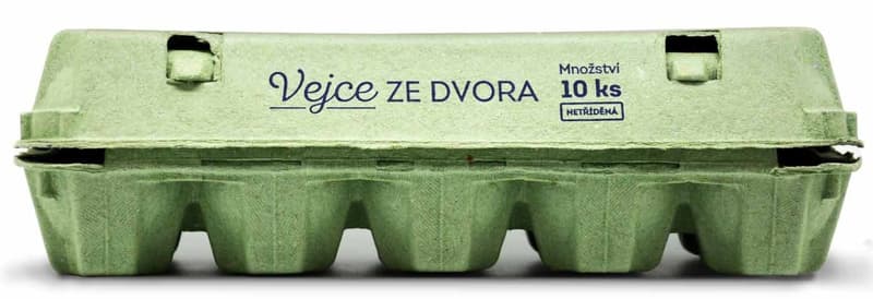 Sklizeno Farmer Eggs from the yard free breeding