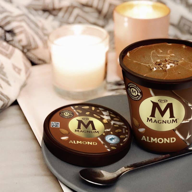 Magnum Almond zmrzlina v kelímku
