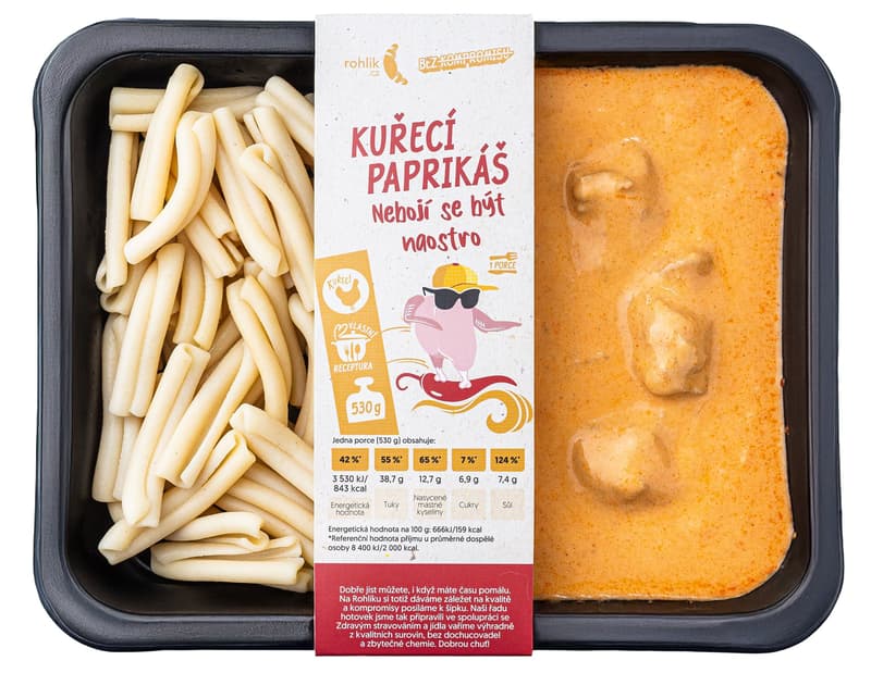 Rohlik.cz Kuřecí paprikáš s těstovinami