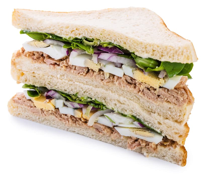 Rohlik.cz Sandwich with tuna and egg