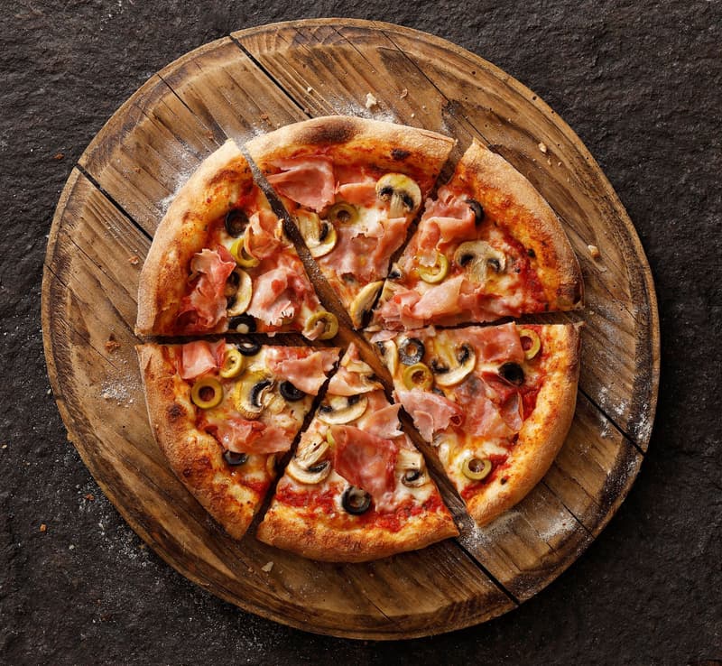 360 Pizza Capricciosa