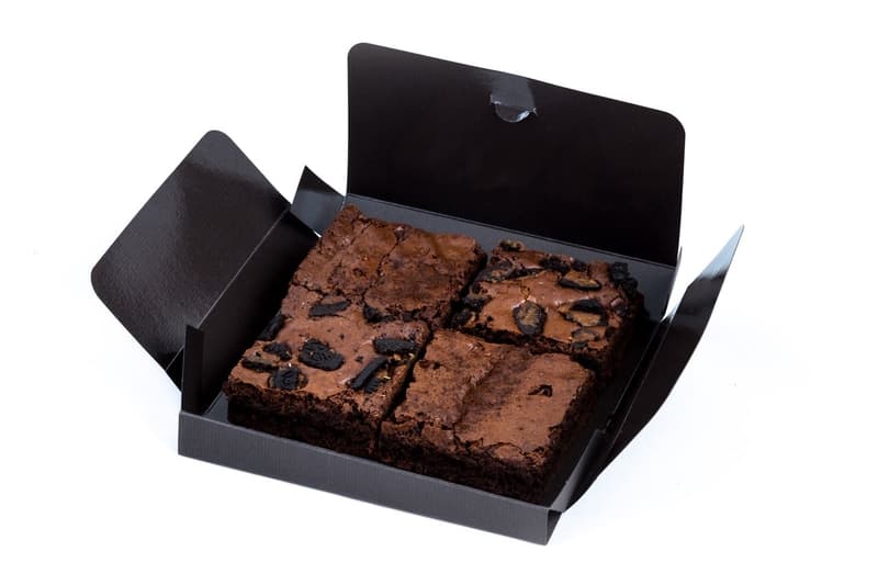 Brilliant Brownies Mix chocolate and oreo cookies
