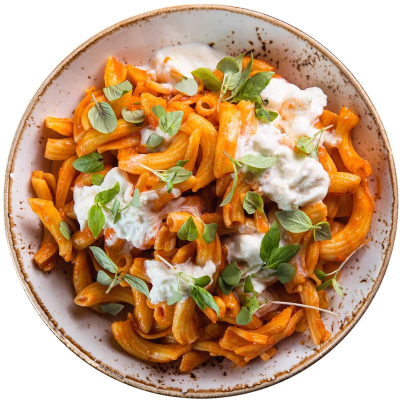 Rigatoni s rajčaty a sýrem stracciatella z Pasta Fresca