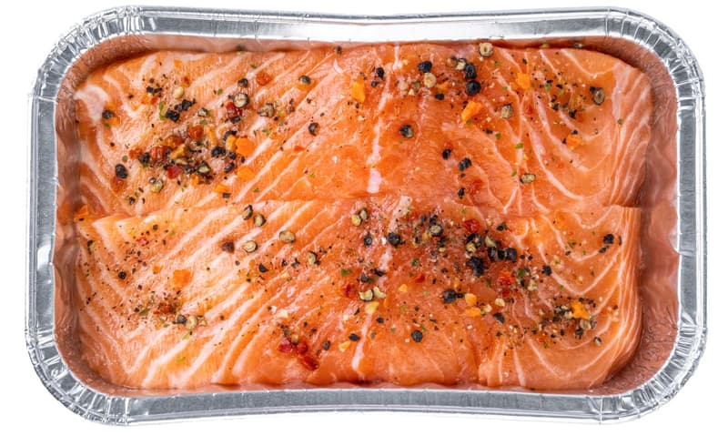 Salmon with spices for grill, 2 portions