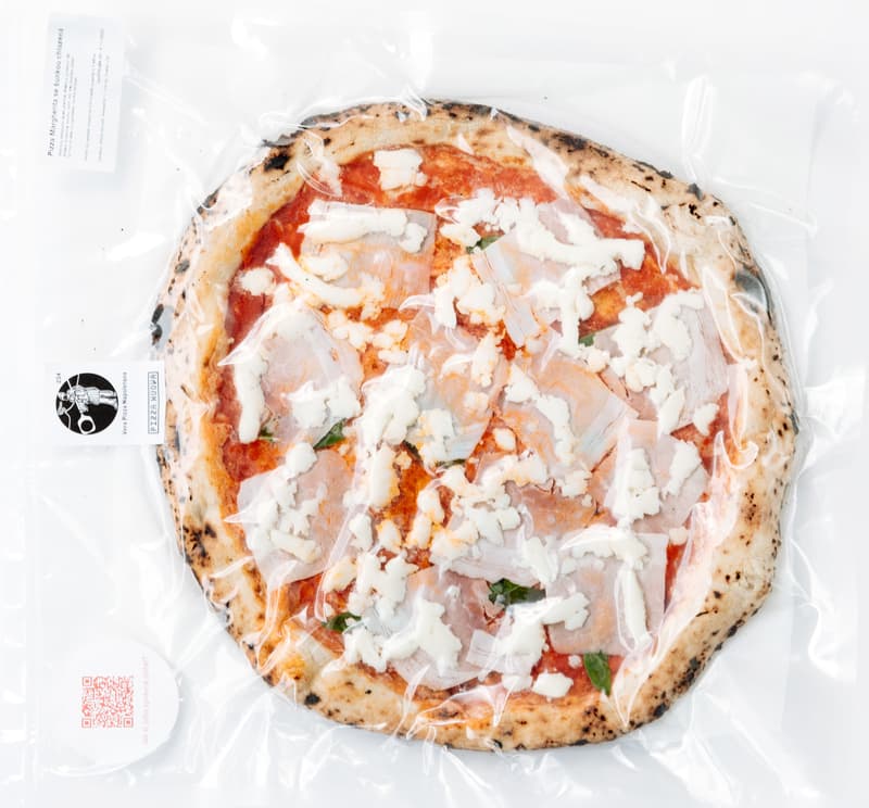 Pizza Margherita s pražskou šunkou z Pizza Nuova