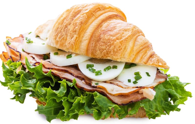 Pappudia Butter croissant with egg, english bacon and chives
