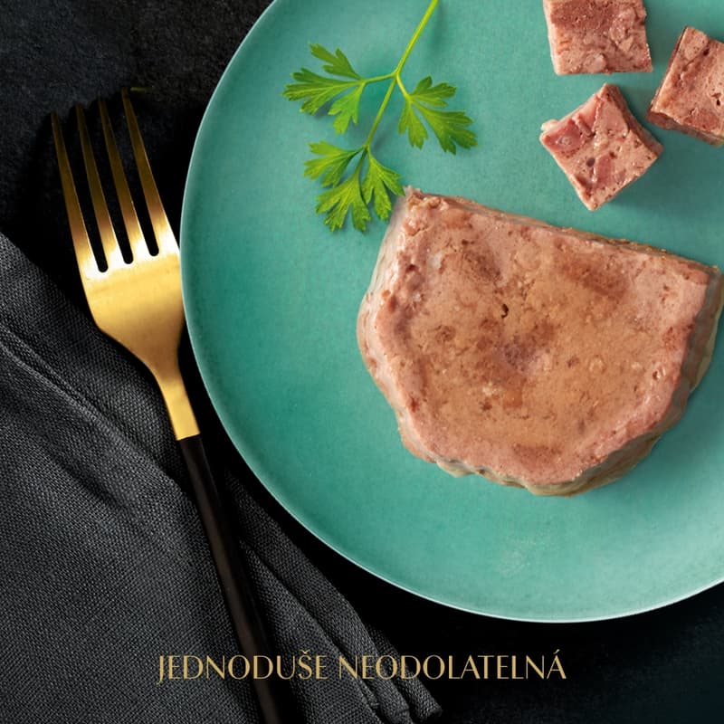 Flexible Tray SHEBA Classics in Terrine VlCk Chunks in loaf Adult 85g