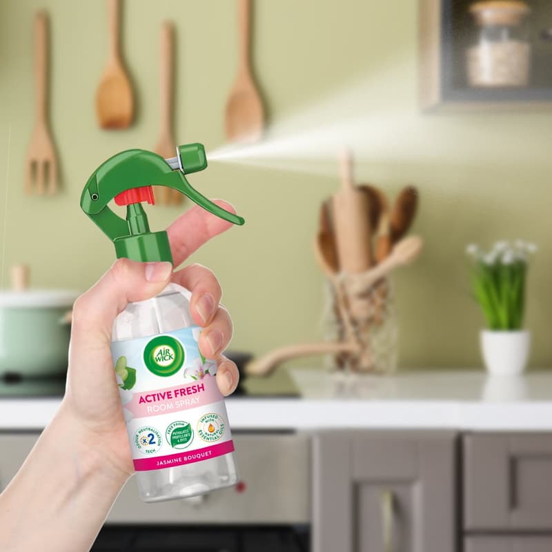Air Wick Active Fresh spray air freshener - jasmine flowers