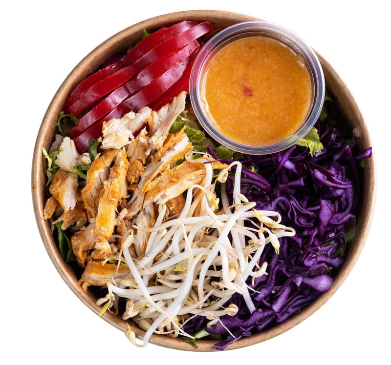 Pappudia Salad with chicken and dressing chilli & garlic