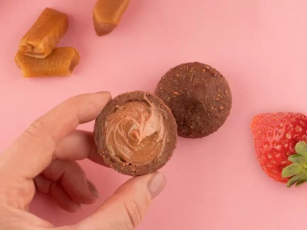 Mixit Créme boule Strawberry caramel 
