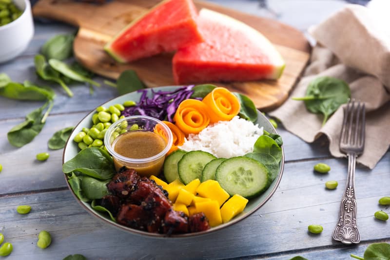 Rohlik.cz Life’s a beach watermelon rice bowl od The Green Garden