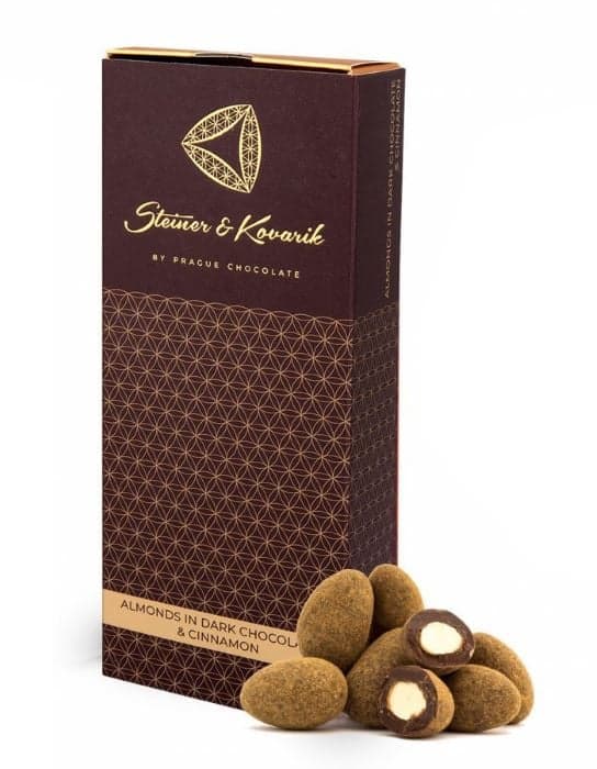 Steiner & Kovarik Almonds in dark chocolate & cinnamon