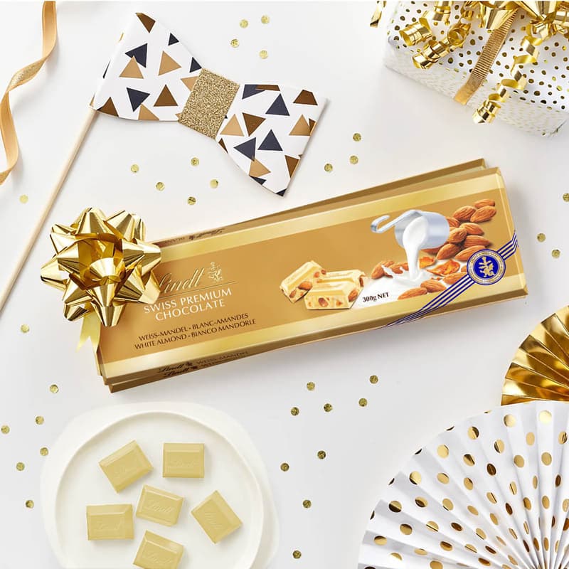 Lindt Chocolate Gold Tablet Swiss White with Almonds