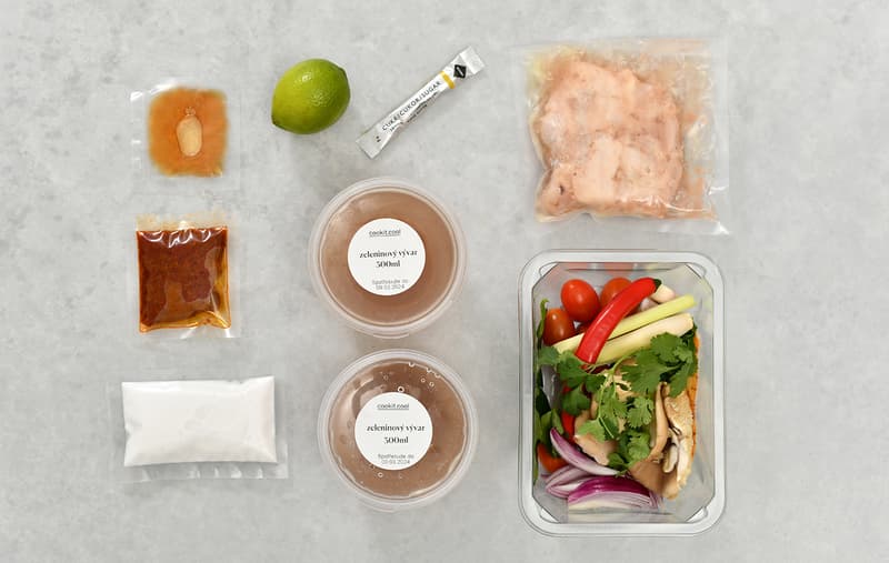 Tom yum soup with chicken