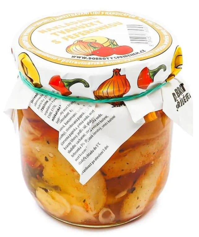 Dobroty s příběhem Pickled cottage cheese with hot pepper