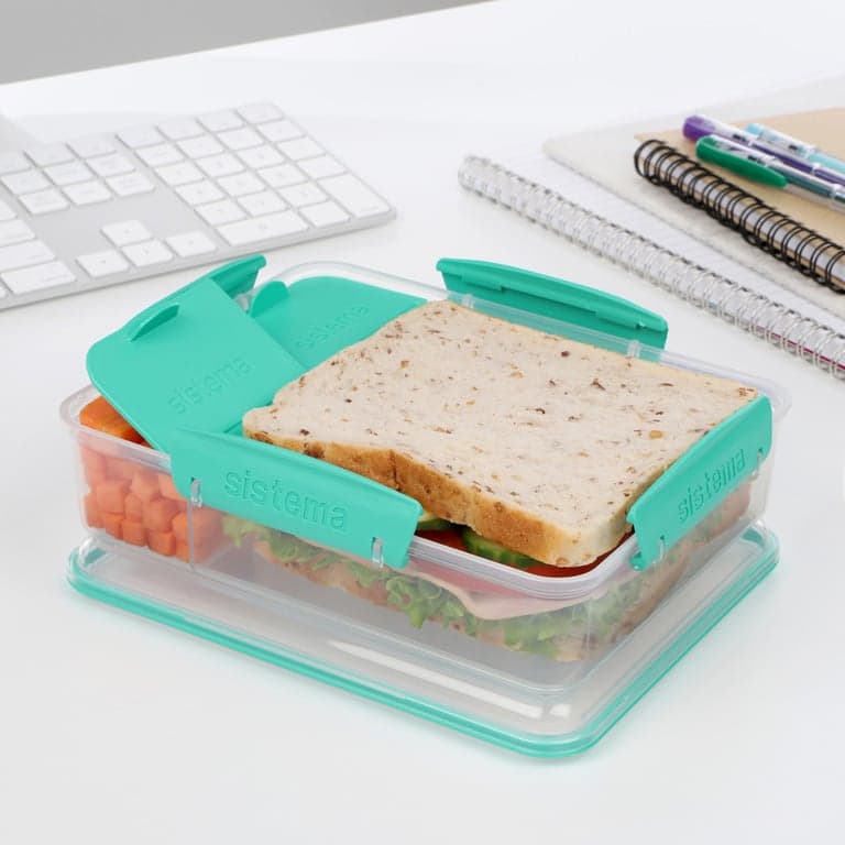 Sistema To Go Snack box with 2 separate compartments