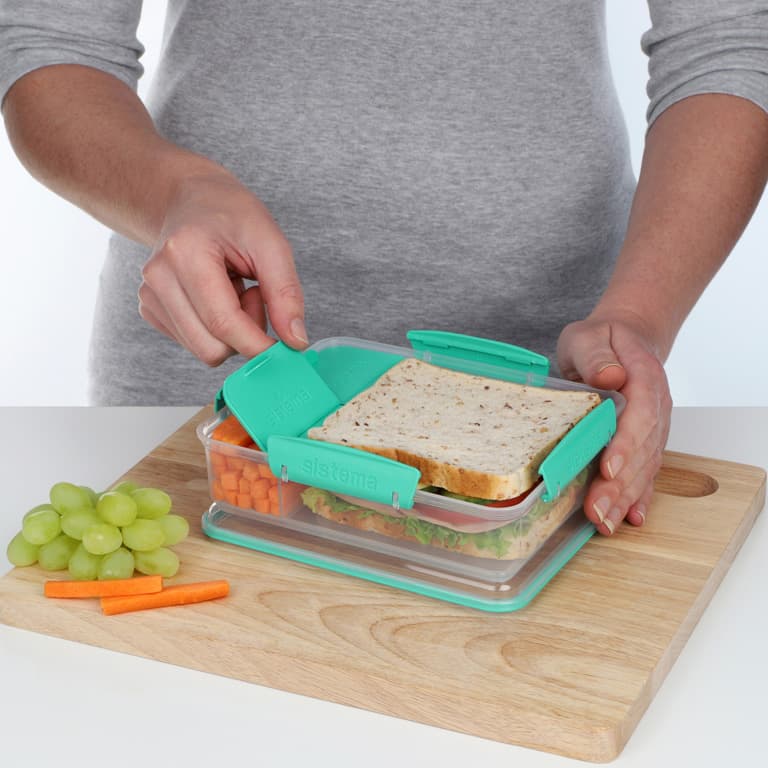 Sistema To Go Snack box with 2 separate compartments