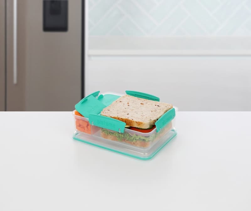 Sistema To Go Snack box with 2 separate compartments
