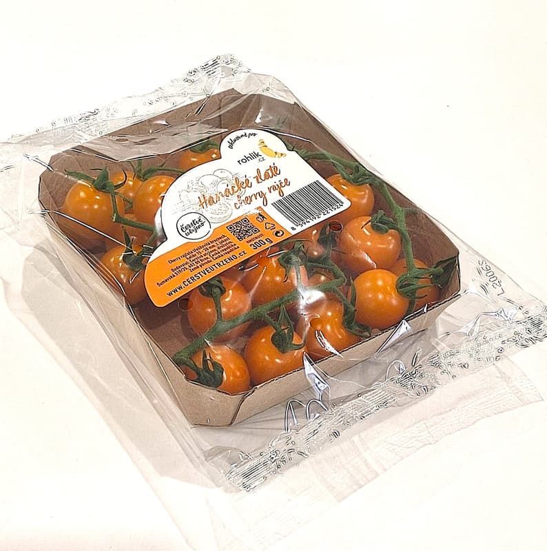 Rohlik.cz Hanácké golden cherry tomato on a twig, packaging