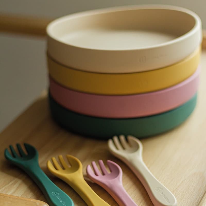 Petite & Mars Take & Match Desert Sand silikonový talíř s přísavkou