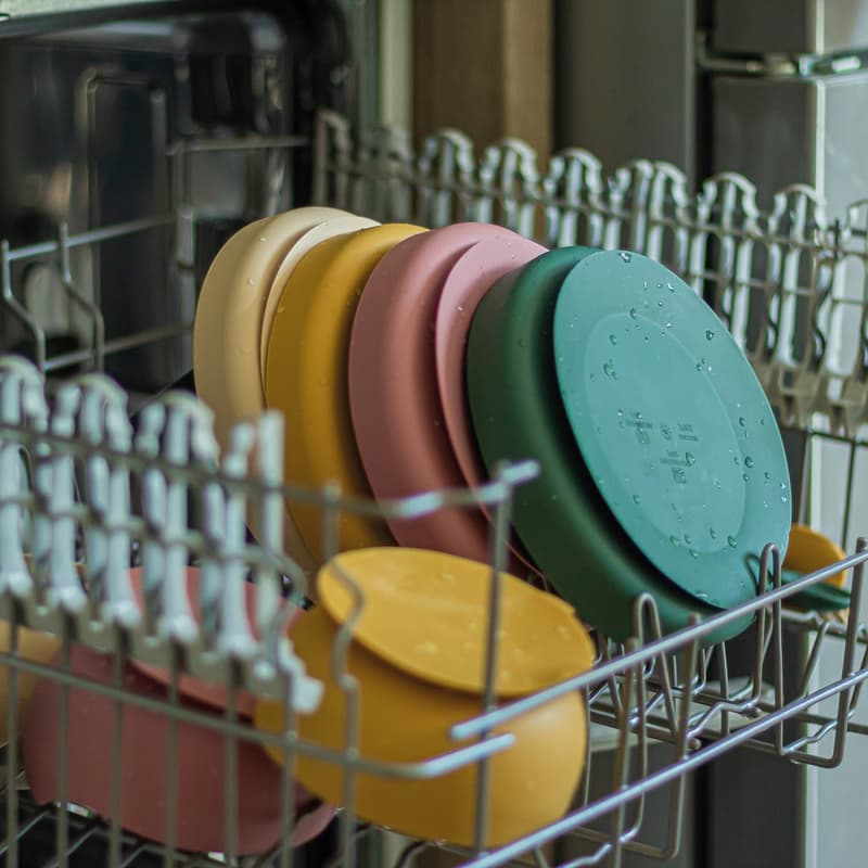 Petite & Mars Take & Match Desert Sand silikonový talíř s přísavkou