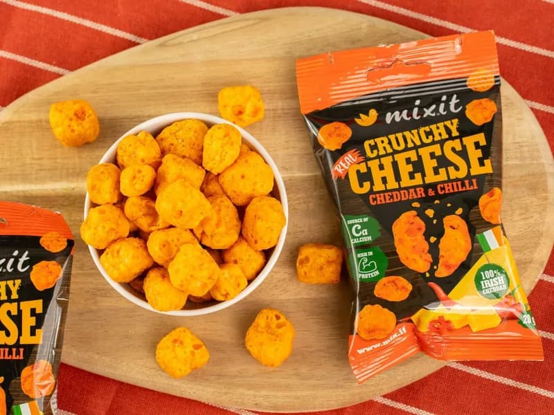 Mixit Křupavý sýr do kapsy Irský cheddar s chilli