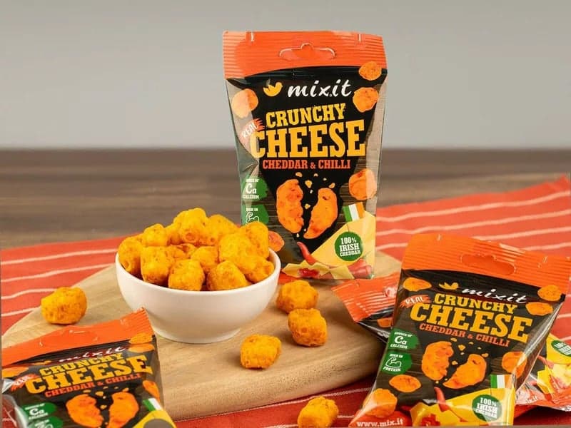 Mixit Křupavý sýr do kapsy Irský cheddar s chilli