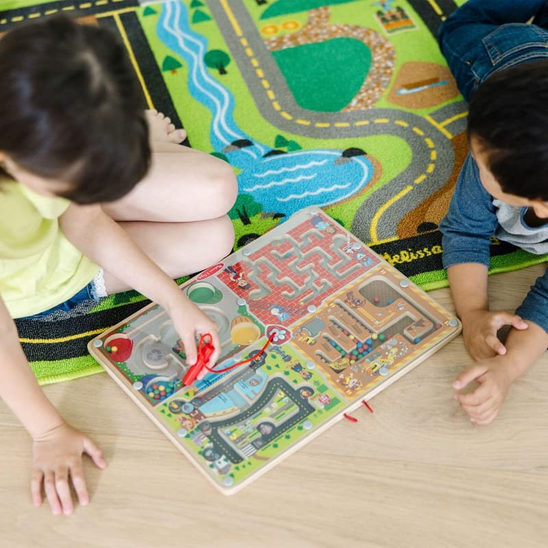 Melissa & Doug Dřevěné magnetické bludiště