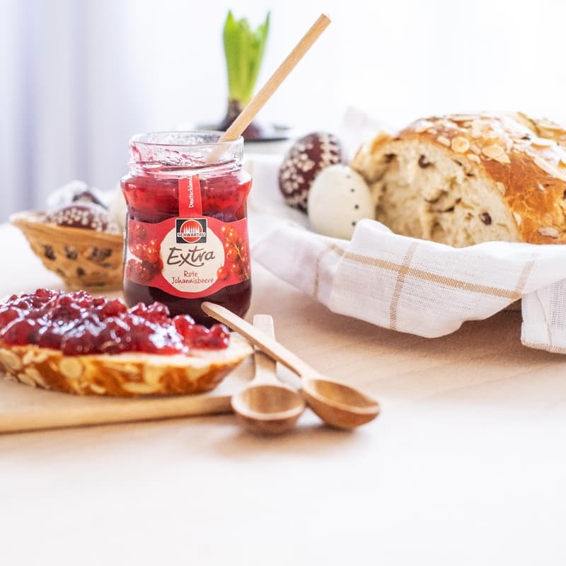 Schwartau Extra jam for Linzer cookies