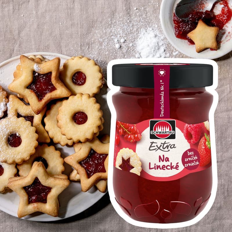 Schwartau Extra jam for Linzer cookies