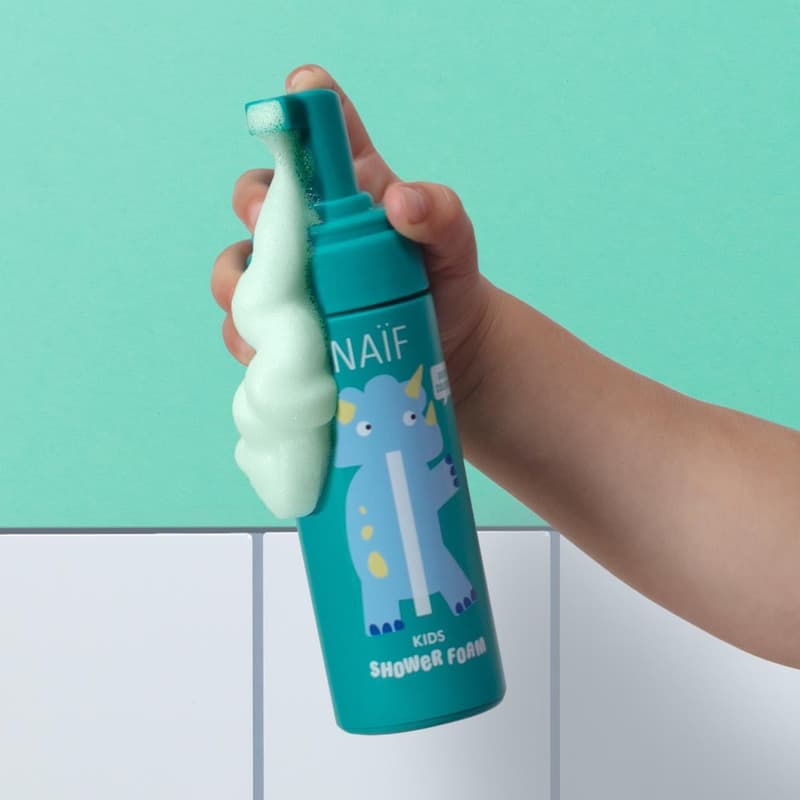 NAÏF Barevná sprchová pěna