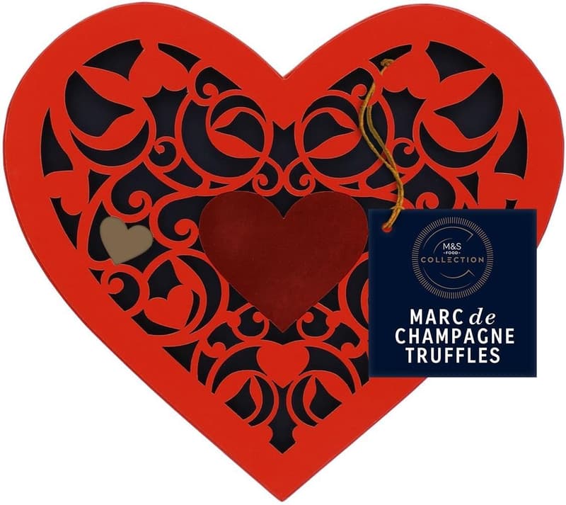 Marks & Spencer Pralinky z mléčné čokolády s náplní Marc de Champagne