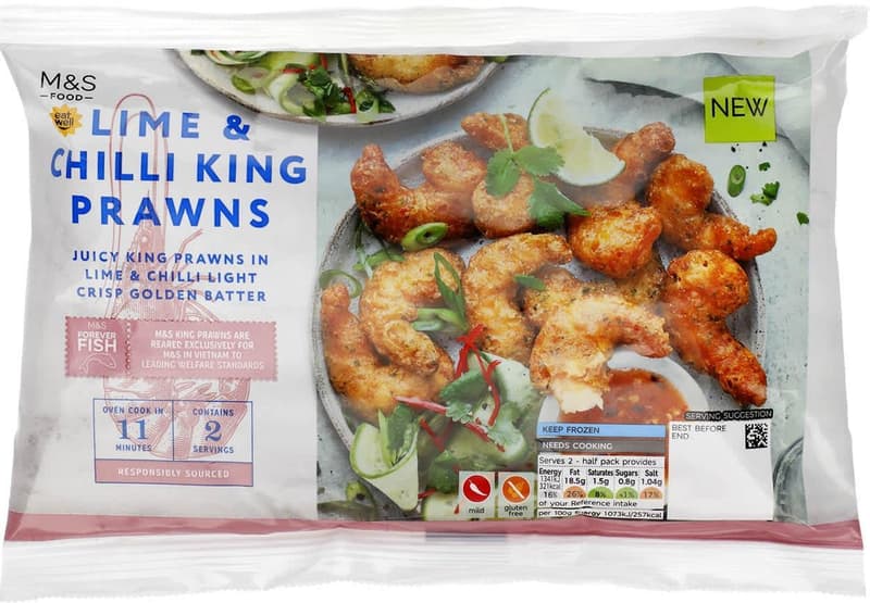 Marks & Spencer Královské krevety obalené v těstíčku s uzenou paprikou, chilli, česnekem a limetkovým olejem