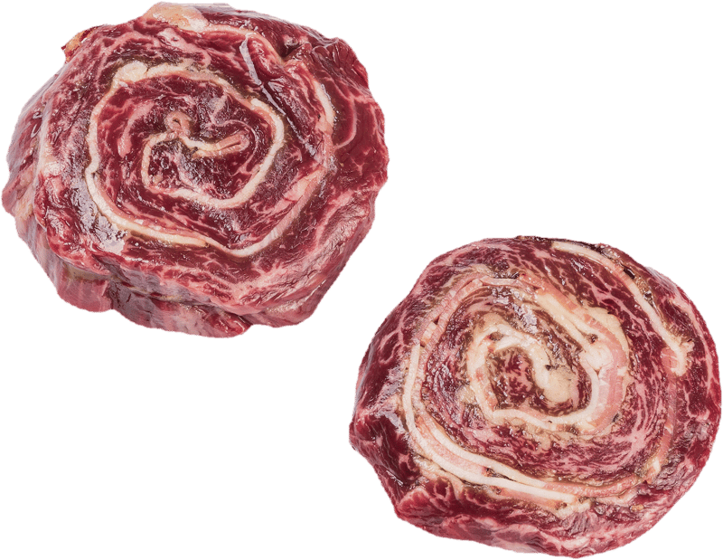 Naše maso Rolovaná oponka Skirt steak s anglickou slaninou a fermentovaným pepřem